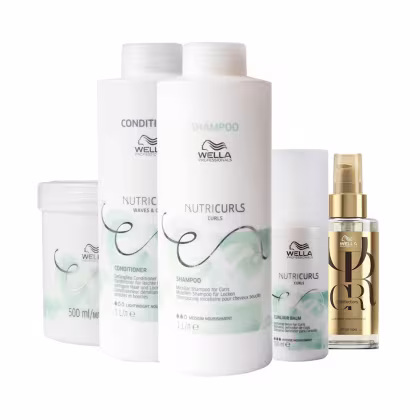 Conjunto de produtos Wella Professionals Nutricurls, incluindo shampoo, condicionador e bálsamo para cachos, em embalagens brancas com detalhes em verde e dourado. Também há um frasco dourado de óleo para cabelos.
