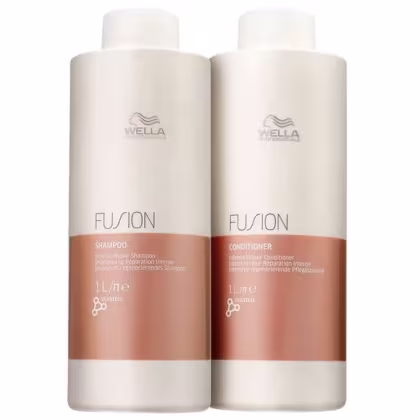 A imagem mostra dois produtos de cuidados capilares da linha Fusion da Wella Professionals. Um é o shampoo Intense Repair Shampoo, que promete reparação intensa para cabelos danificados. O outro é o condicionador Intensive Repair Conditioner.