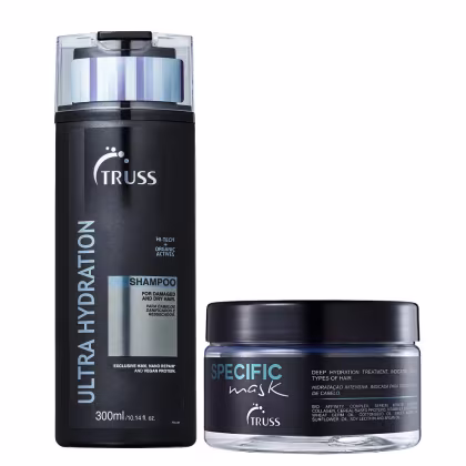 A imagem mostra dois produtos de cuidados capilares da marca Truss. O primeiro é um shampoo chamado "Ultra Hydration" em uma embalagem preta de 300ml. O segundo  é uma máscara capilar chamada "Specific Mask" em um pote transparente.