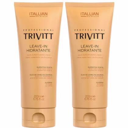 Dois frascos de creme hidratante leave-in da marca Itallian Hairtech Professional Trivitt. Os frascos são de plástico rígido na cor bege claro. Possuem formato cilíndrico com tampa na mesma cor.