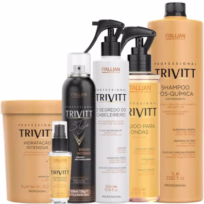 Conjunto de produtos para cabelo da marca Trivitt Professional da linha Itallian Hairtech. Inclui frascos plásticos de diferentes tamanhos e formatos para shampoo, condicionador, fluido de preparação e reparador de pontas.