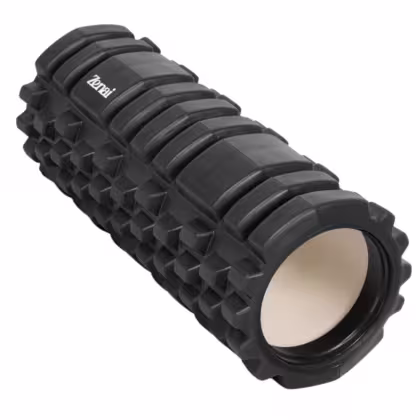 Rolo de massagem muscular Zenai, com design texturizado e formato cilíndrico, revestido em material preto, com logotipo da marca visível.