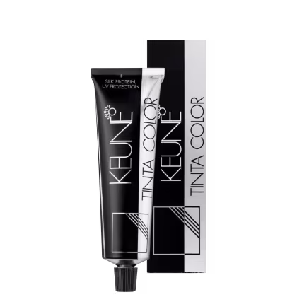Produto de coloração permanente para cabelos Tinta Color da marca Keune. Embalagem retangular preta com detalhes em branco contendo o nome do produto e da marca.