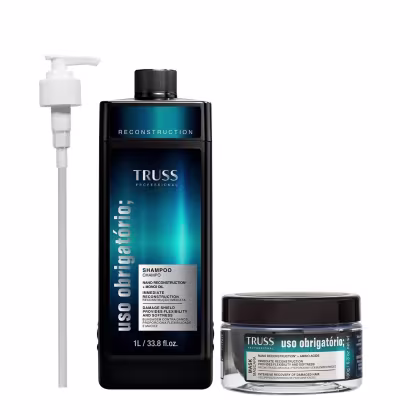 Shampoo e máscara de tratamento capilar da marca TRUSS Professional. O shampoo vem em uma embalagem plástica preta de 1 litro com detalhes em azul turquesa. A máscara está em um pote transparente com tampa preta. Ao lado, uma válvula pump que acompanha.