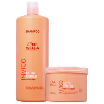 Shampoo e máscara capilar da linha Nutri-Enrich da marca Wella Professionals. O shampoo vem em uma embalagem laranja de 1 litro, com o nome "Shampoo" e o logotipo da Wella em laranja. A máscara capilar vem em uma embalagem laranja de 500mL.