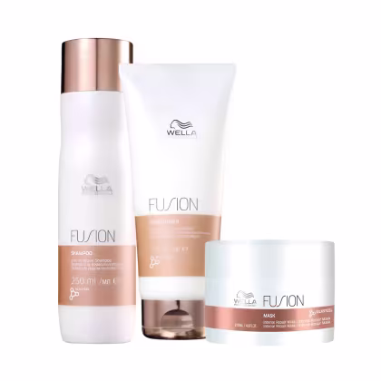 Kit com shampoo, condicionador e máscara Fusion, da marca Wella Professionals.
