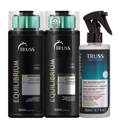 Três produtos da marca Truss: shampoo, condicionador e reconstructor capilar em embalagens pretas e verdes com informações sobre os ingredientes e benefícios. As embalagens possuem o logotipo da marca e indicações sobre o tipo de cabelo a que se destinam.