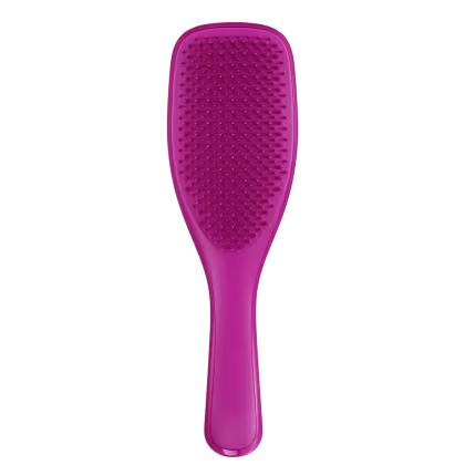 Escova Desembaraçante The Ultimate Detangler, da marca Tangle Teezer. Cor roxa.
