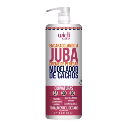 Frasco branco de creme de pentear Widi Care para modelagem de cachos, com rótulo destacando ingredientes naturais e tipos de curvatura. Embalagem com bomba doseadora e informações sobre o produto em português.