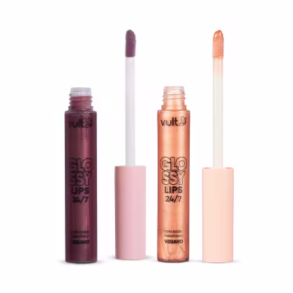 Dois tubos de gloss labial da marca Vult, um na cor roxa e outro na cor laranja, com rótulos indicando "Glossy Lips 24/7" e "Glossy Lips 24/7 com ácido hialurônico vegano".