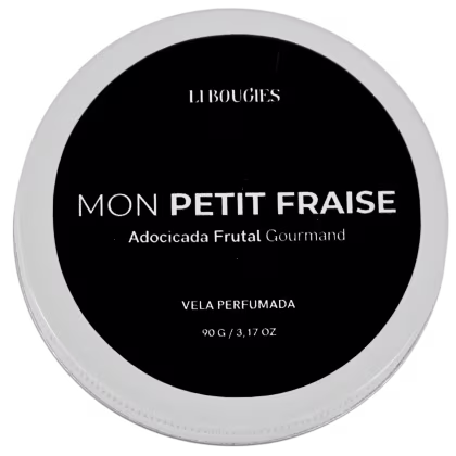 Vela perfumada LIBOUGIES, com o nome "Mon Petit Fraise" (Meu Pequeno Morango). A embalagem é circular, com fundo preto e texto branco destacando o nome do produto e a descrição "Adocicada Frutal Gourmand" (Doce Frutal Gourmet). O tamanho indicado é de 90g