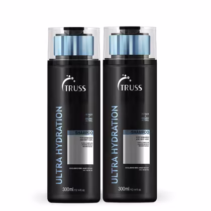 Kit com shampoos Ultra Hydration da marca TRUSS.