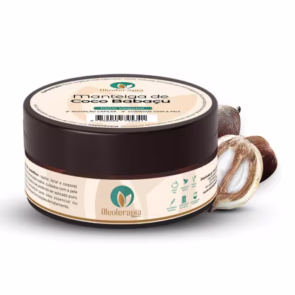 O produto apresentado é a Manteiga de Coco Babaçu da marca Oleoterapia Brasil. O rótulo indica que se trata de um produto 100% vegetal, com nutrição capilar e cutânea. Ao lado do pote, há alguns cocos.