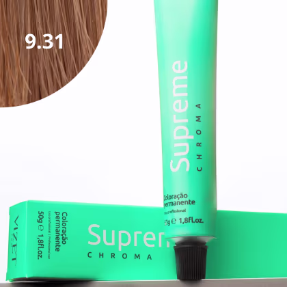 A imagem mostra a embalagem em tubo plástico verde claro com o nome da marca e produto impresso. Caixa retangular verde com detalhes do produto, incluindo a cor e o volume de 50g. No canto superior há uma pequena mecha com o tom da coloração.