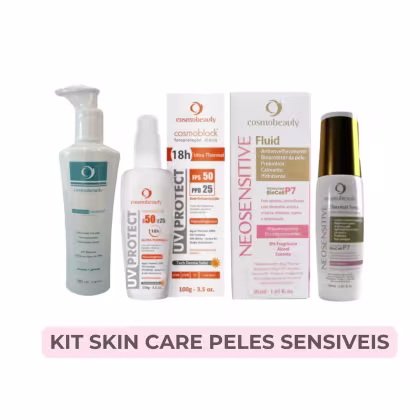 Kit de produtos de cuidados com a pele da marca Cosmobeauty, incluindo um frasco de loção, um spray de proteção solar, uma caixa de fluido antienvelhecimento e um frasco de sérum térmico, em embalagens brancas e laranja com rótulos visíveis.