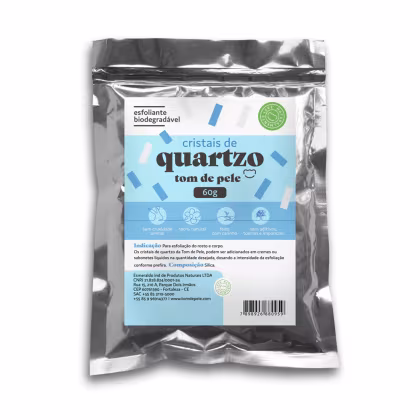 Esfoliante biodegradável à base de cristais de quartzo da marca Tom de Pele. A embalagem é um pacote plástico preto com detalhes em azul, contendo 60g do produto.