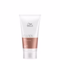 Tubo branco com rótulo da marca Wella Professionals, contendo a máscara da linha Fusion 30ml