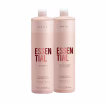 Dois frascos de 1 litro da linha Essential da marca Braé, contendo shampoo e condicionador com ácido hialurônico para reparação intensa.