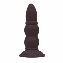 Plug anal em PVC com formato anatômico e base alargada para maior estabilidade. Produto da marca Aine, projetado para proporcionar prazer e estimulação íntima.