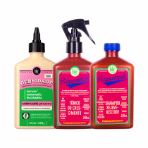 A imagem mostra 3 produtos de Lola From Rio. Todos com frasco retangular, um tônico com tampa em spray, um shampoo com tampa rosqueável e um acidificante com tampa em formato de bico dosador.