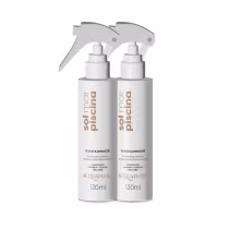 Dois frascos de 120ml do fluido iluminador Sol Mar Piscina da marca Acquaflora, com rótulos brancos e detalhes em dourado, apresentando um design de pulverizador.