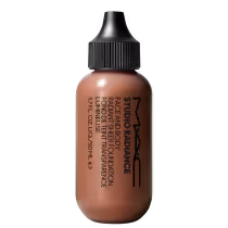 Imagem do produto M·A·C Studio Radiance Face and Body Radiant Sheer Foundation W5 - Base Líquida 50ml