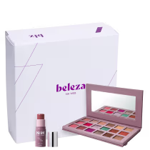 A imagem mostra caixa branca com o logotipo "Beleza na Web", paleta de sombras com uma variedade de cores, incluindo tons de rosa, laranja e verde e um blush em bastão da NAH Cardoso by BLZ.