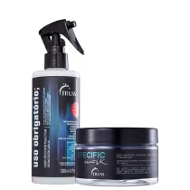 A imagem mostra dois produtos para cabelos da marca Truss. O primeiro é um reconstrutor capilar, "Uso Obrigatório". O outro é uma máscara capilar chamada "Specific Mask". Ambos os produtos têm embalagens pretas com detalhes em azul.