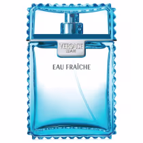 A imagem mostra uma frasco de perfume masculino da Versace. O frasco tem forma retangular e bordas onduladas em um tom de azul vibrante. O nome "Versace Man Eau Fraîche" está impresso em letras brancas sobre o frasco.