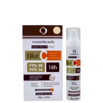 O produto apresentado é um bloqueador solar da marca Cosmobeauty, chamado "Cosmoblock color Blur".
