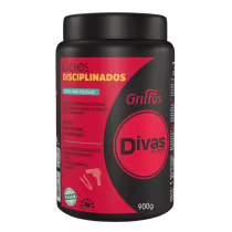 A imagem mostra o creme de pentear em embalagem preta opaca de plástico rígido em formato cilíndrico com tampa preta. Rótulo frontal vermelho com o nome "Cachos Disciplinados - Creme para Pentear".