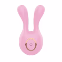 Vibrador rosa em formato de coelho com botão liga/desliga dourado, projetado para estimulação íntima, com design ergonômico e compacto.