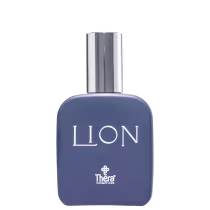 Perfume Lion da marca Thera Cosméticos. Frasco azul marinho na parte frontal com o nome "LION" em letras brancas maiúsculas e o logotipo da marca Thera Cosméticos abaixo.