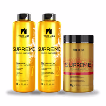 Conjunto de produtos de tratamento capilar da linha Supreme da marca TreeLiss Profissional. Inclui dois frascos plásticos amarelos de 1 litro cada, contendo shampoo e tratamento, além de um pote dourado de 1kg com a máscara.