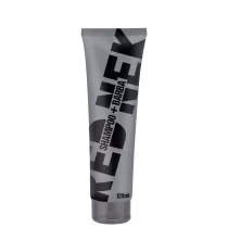 A imagem mostra uma bisnaga cinza de shampoo para barba com letra em preto.