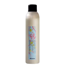 Spray fixador More Inside, da marca Davines.