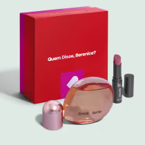 Imagem do produto Combo Presente Natal: Eau de Parfum Desobediente 100ml + Batom Volumão Roselelê 3,4g + Caixa Presenteável