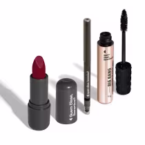 Batom Vermelho Cremoso 3,8g + Máscara de Cílios 10g + Lápis Para Olhos Preto.