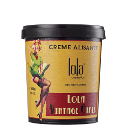 Creme alisante da marca Lola Cosmetics, em embalagem de plástico preta e amarela, com rótulo destacando o nome "Lola Vintage Curls" e informações sobre o uso profissional do produto.