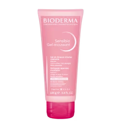 Tubo rosa de gel de limpeza micelar da marca Bioderma, com rótulo indicando "Sensibio Gel moussant" e informações sobre o produto em francês.