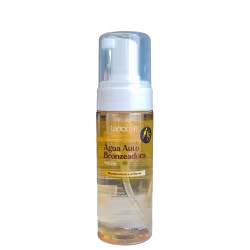 O produto apresentado é um Água Auto Bronzeadora da marca Labotrat. Trata-se de um frasco plástico branco com uma tampa transparente. Volume de 130ml.