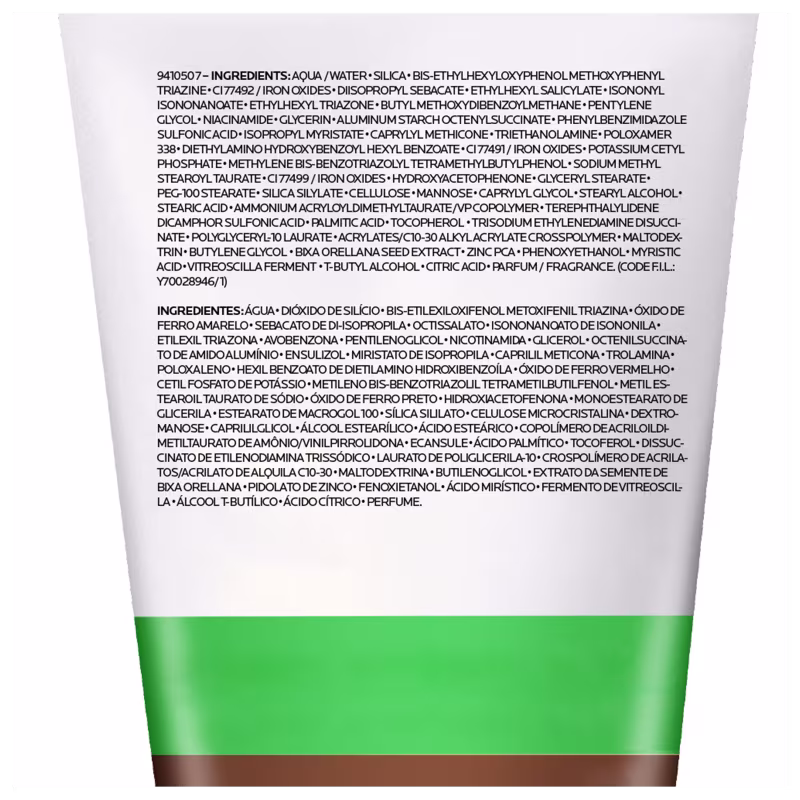 A imagem mostra os ingredientes no rótulo do produto.