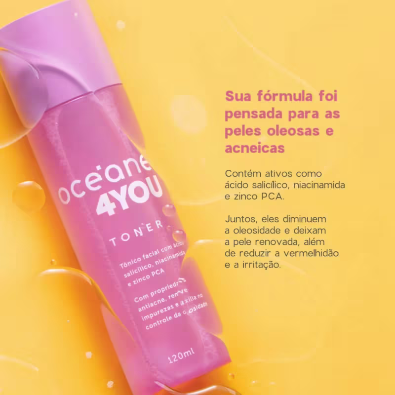 É um tônico facial da marca Océane 4 You. O produto vem em um frasco plástico transparente na cor rosa. A embalagem tem o nome do produto "Océane 4 You Toner" impresso em letras brancas.