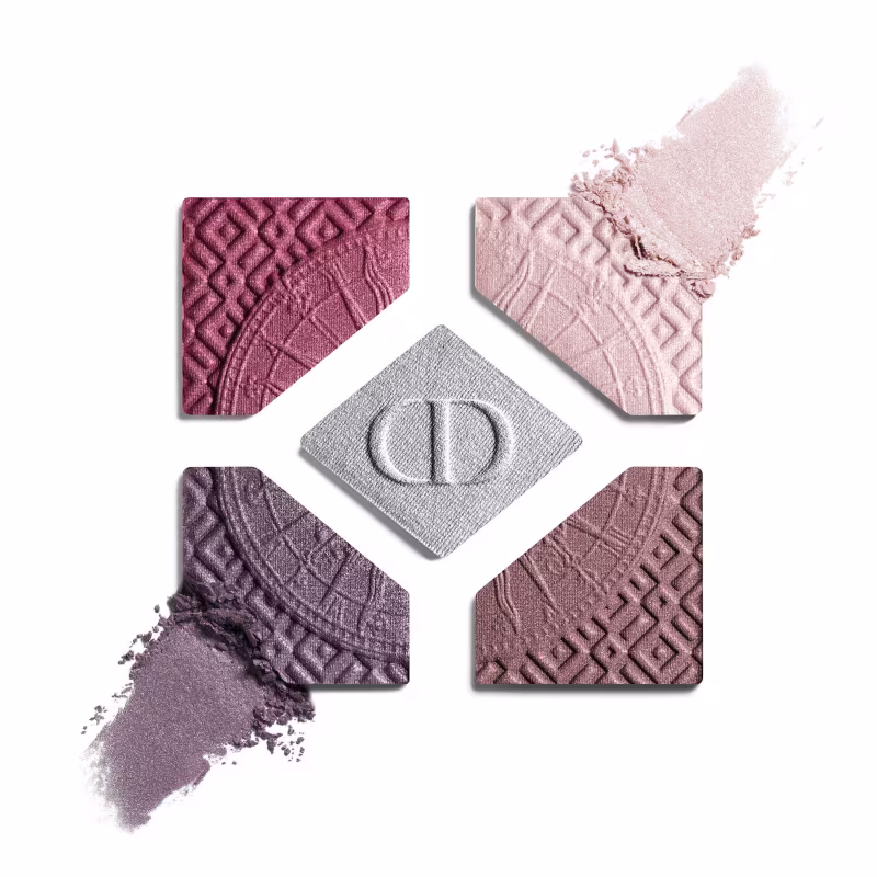 Design luxuoso com textura rendada nas sombras. Cores quentes e neutras para criar diferentes looks de maquiagem.