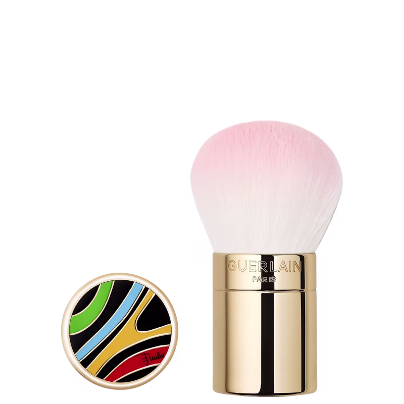 Pincel para Pó Guerlain x Pucci Météorites Guerlain com design geométrico colorido.
