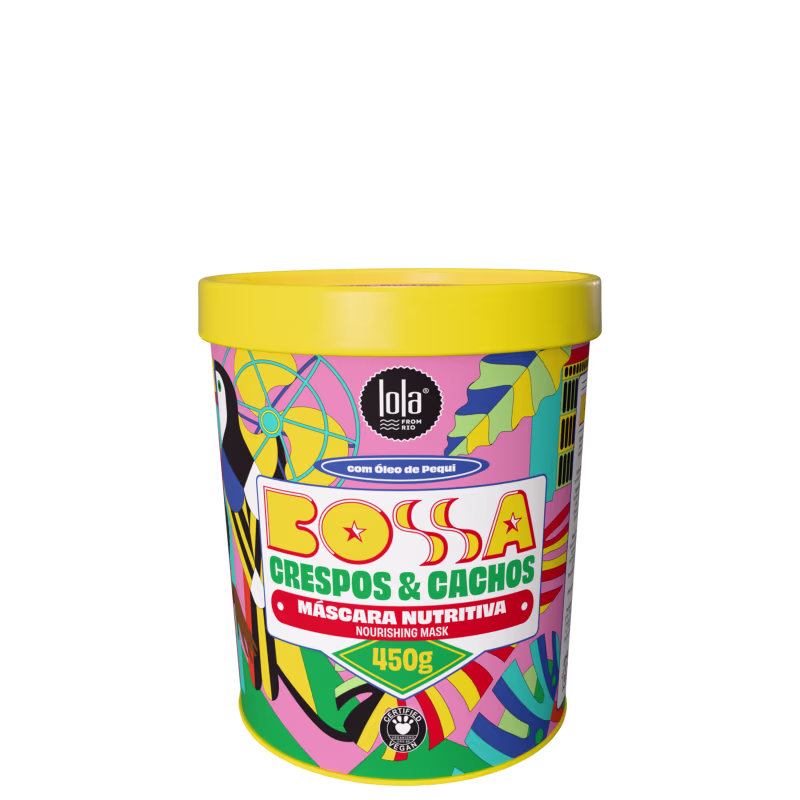 Pote amarelo com rótulo colorido da marca Lola From Rio, contendo "Bossa Crespos & Cachos", uma máscara nutritiva para cabelos. O rótulo apresenta ilustrações e informações sobre o produto em português.