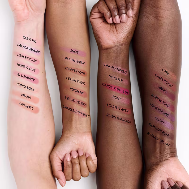 Cores dos produtos em diversos tons de pele