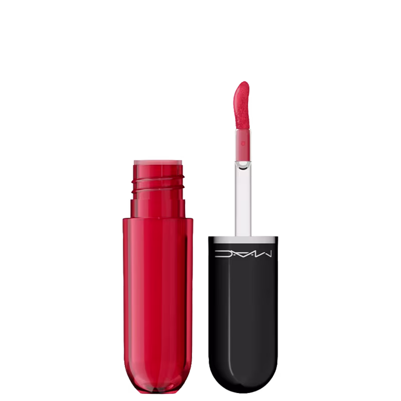 Lip tint da marca M·A·C: um frasco de vidro e um aplicador de batom preto com a marca impressa. O frasco contém um produto líquido.