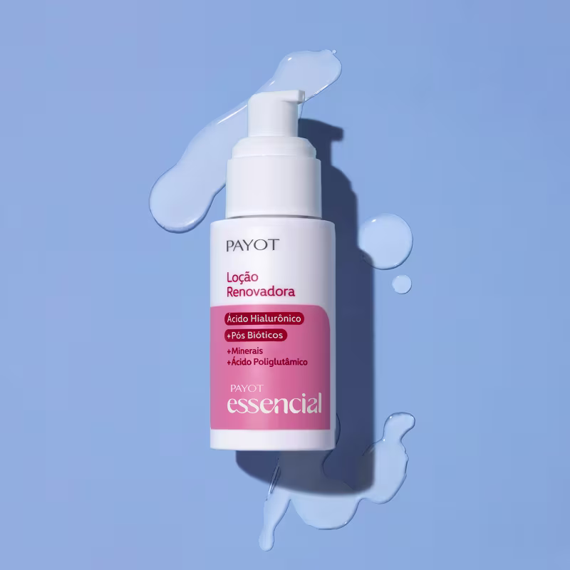 Loção Renovadora Essencial, da marca Payot. Textura do produto ao fundo.