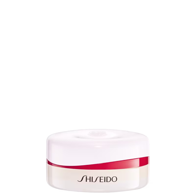Pote branco com faixa vermelha na borda, contendo logotipo da marca Shiseido em preto, produto de cuidados com a pele.